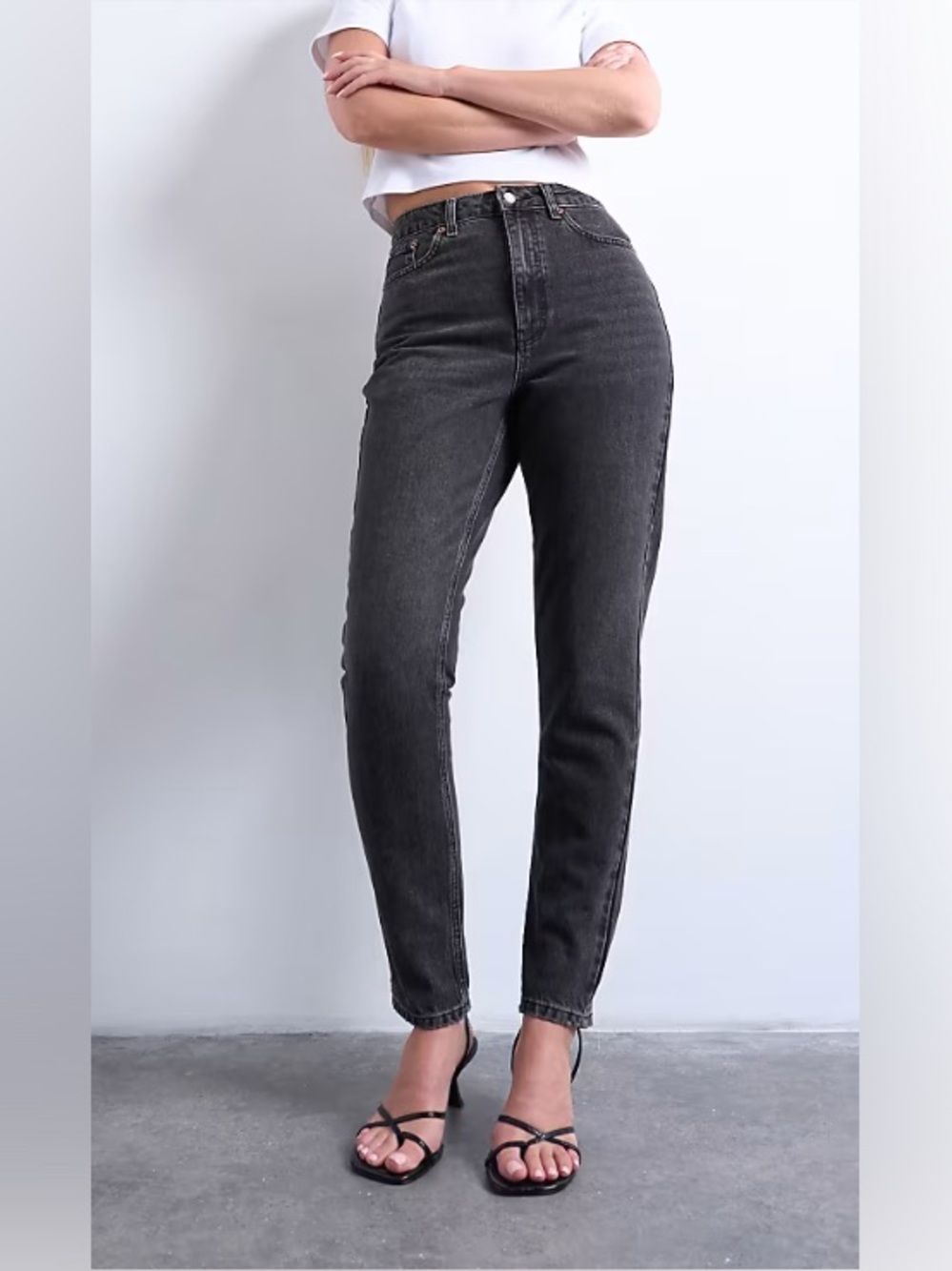 Topshop High Rise Mom Jeans Black Wash Tapered Leg Denim W26